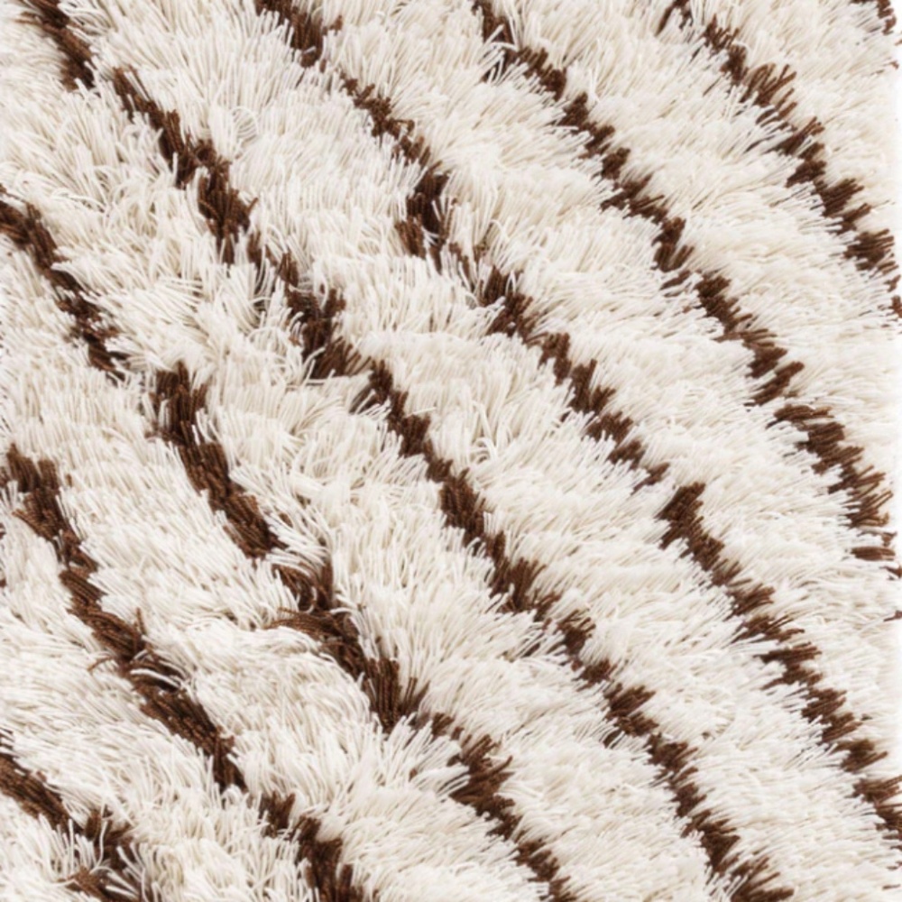 NWT Moroccan Lines Brown Handwoven Indoor/Outdoor Rug 2.5x8